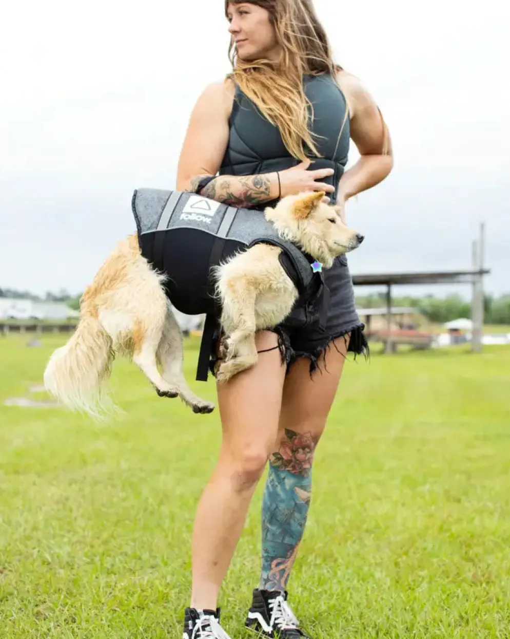 Follow Dog Floating Aid - Black