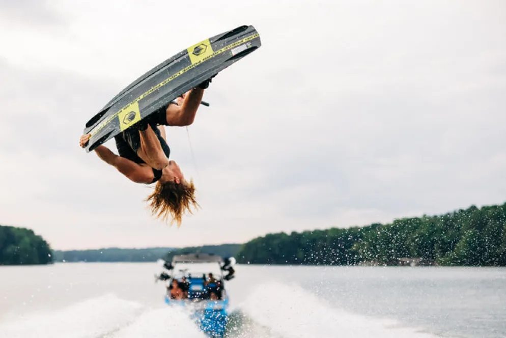 Liquid Force 2025 RDX Wakeboard | Transit 6R Bindings