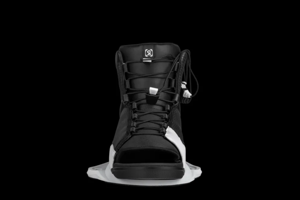 Ronix 2025 Parks Wakeboard | District Bindings