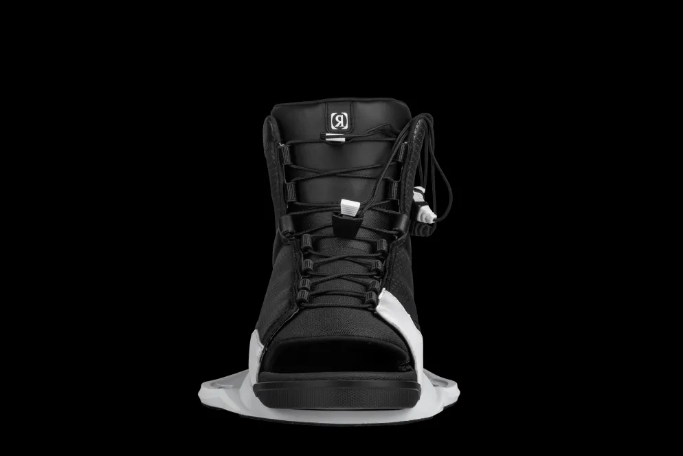 Ronix Vault Wakeboard | District Bindings 2026