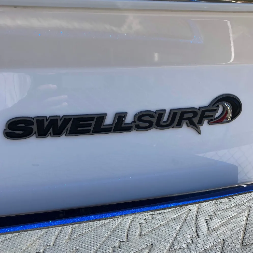Supra Swell Surf Badge Decal